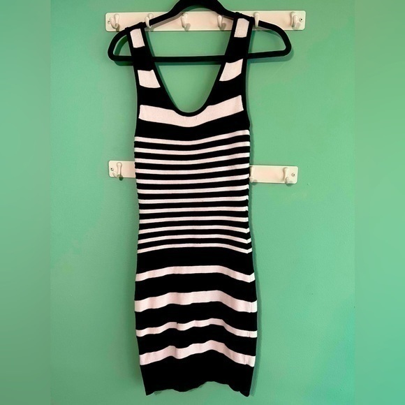 Guess Dresses & Skirts - Black & White Small Guess Dress